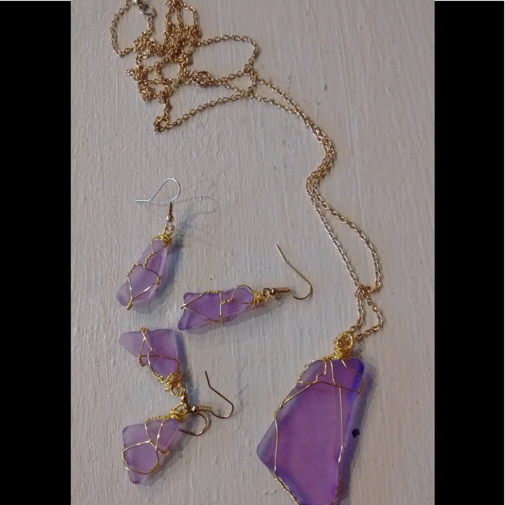 CreDeZign Seaglass Necklace and Earring Set