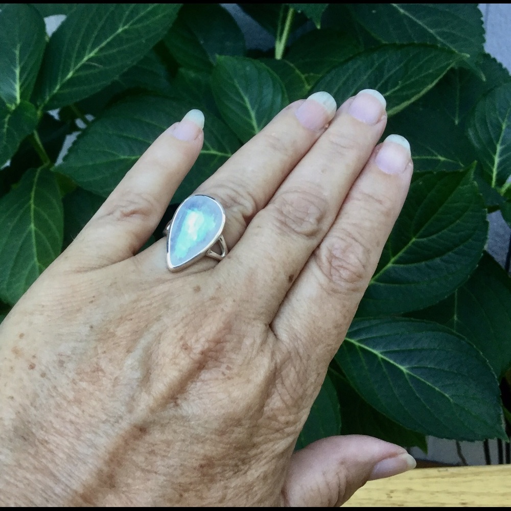 SOLD. Exeptional Quality Rainbow Moonstone Ring - Picture 3 of 4