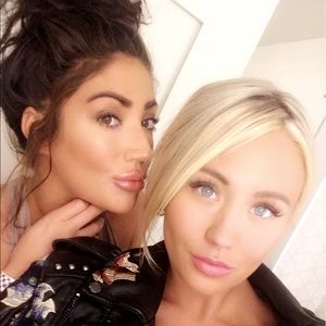 Meet your Posher, Brooke