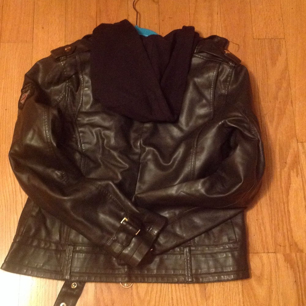 Ladies jacket - Picture 2 of 2