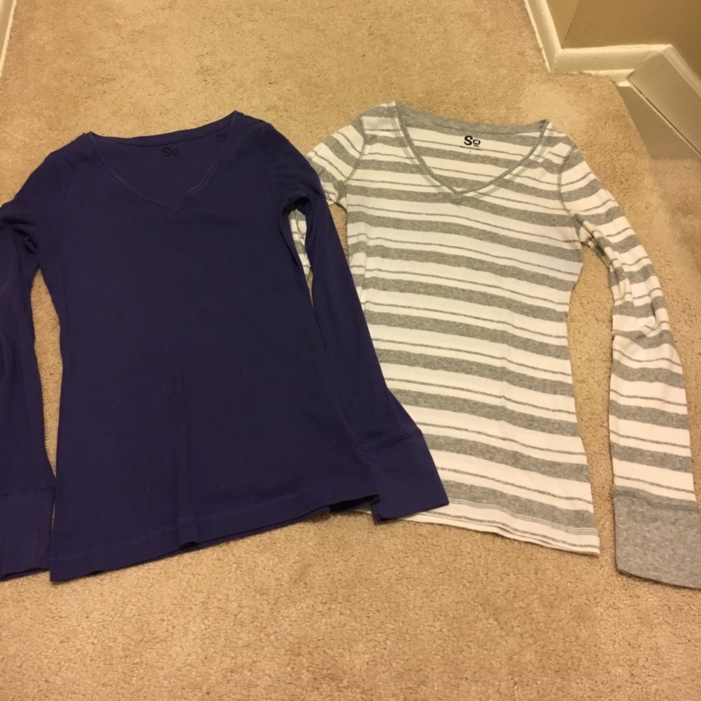Long sleeve v neck tops 💞