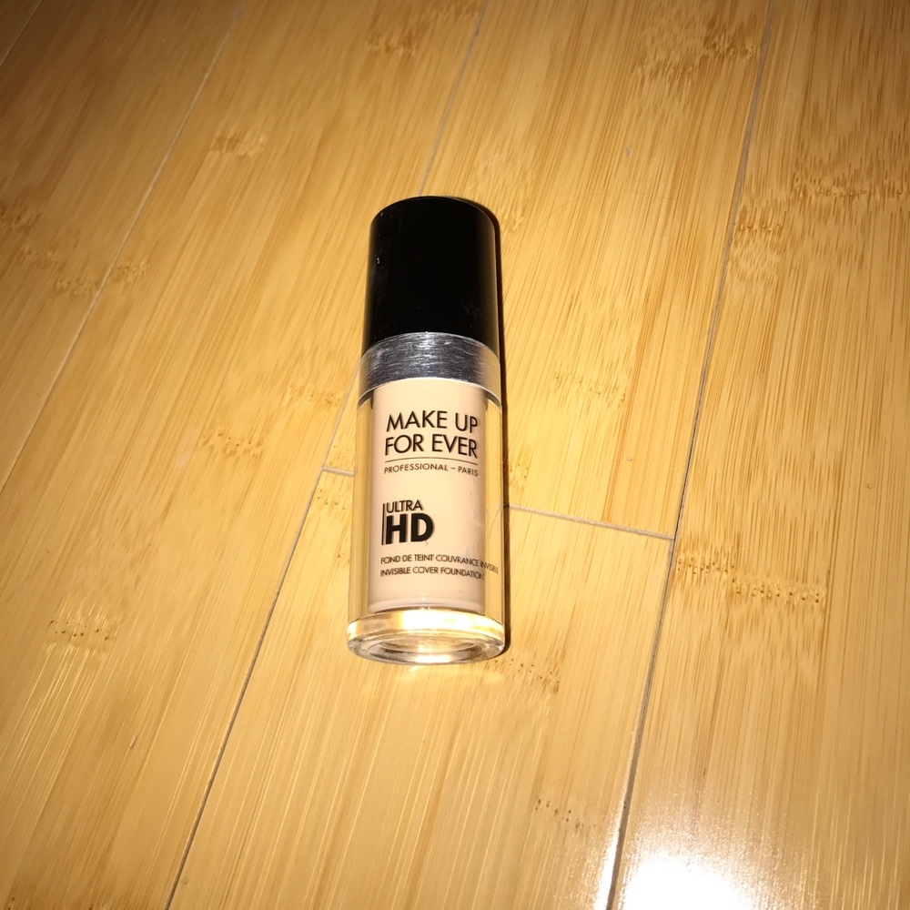 Makeup forever ultra HD foundation. Shade Y215