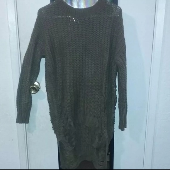 SOLD ON MERCARI - Picture 2 of 4