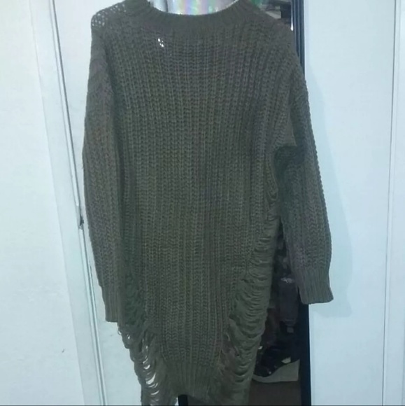 SOLD ON MERCARI - Picture 3 of 4