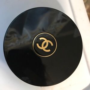 Chanel bronzing cream.