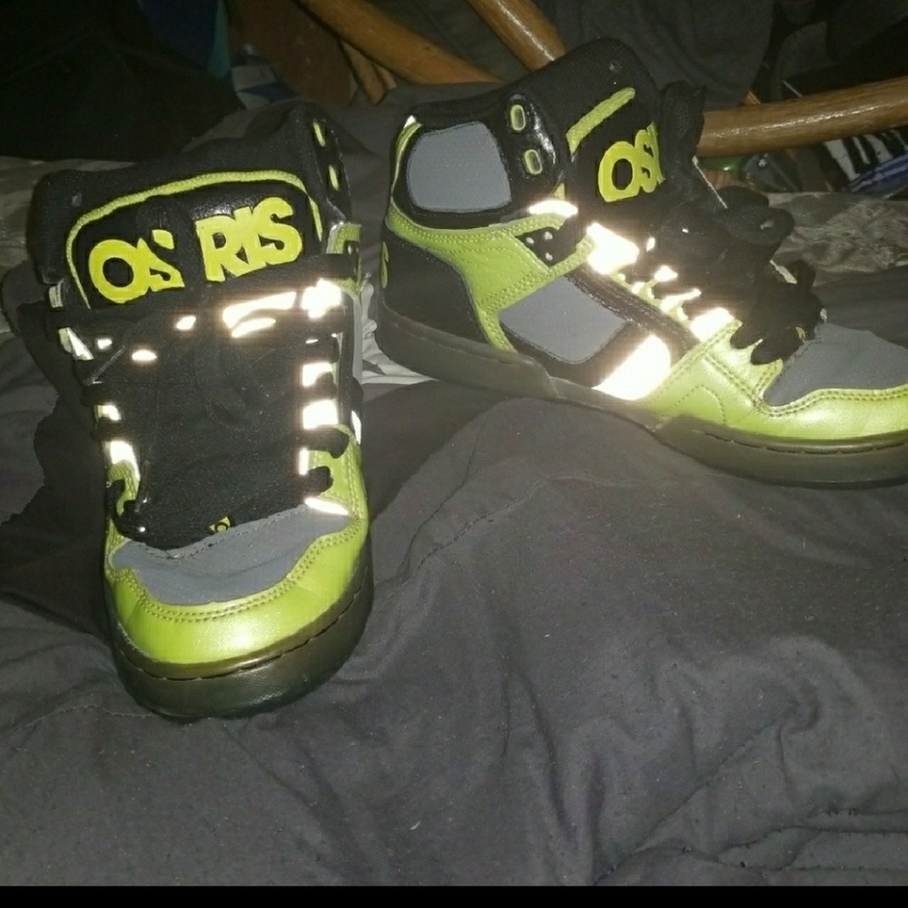 Neon osiris shoes