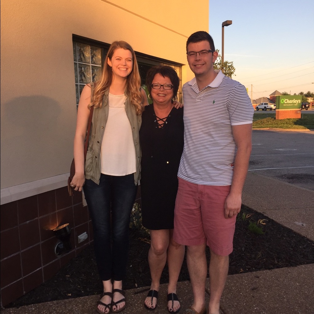 Meet your Posher, Lori