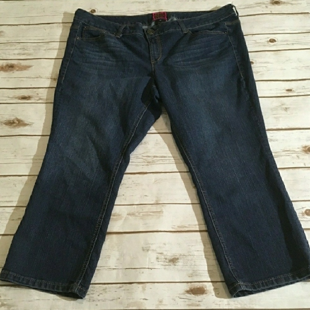 Torrid jean capris