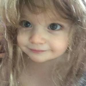 Meet your Posher, Chloe