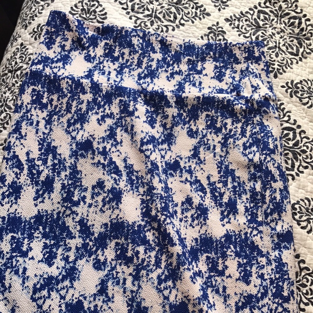 LulaRoe Royal Blue Paint Splatter Cassie