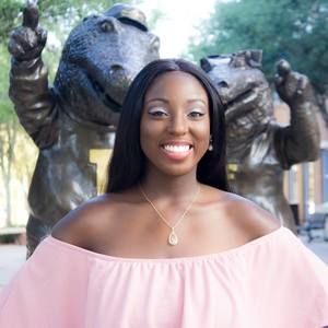 Meet your Posher, Ashley