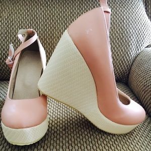 Creamy white and pink wedge