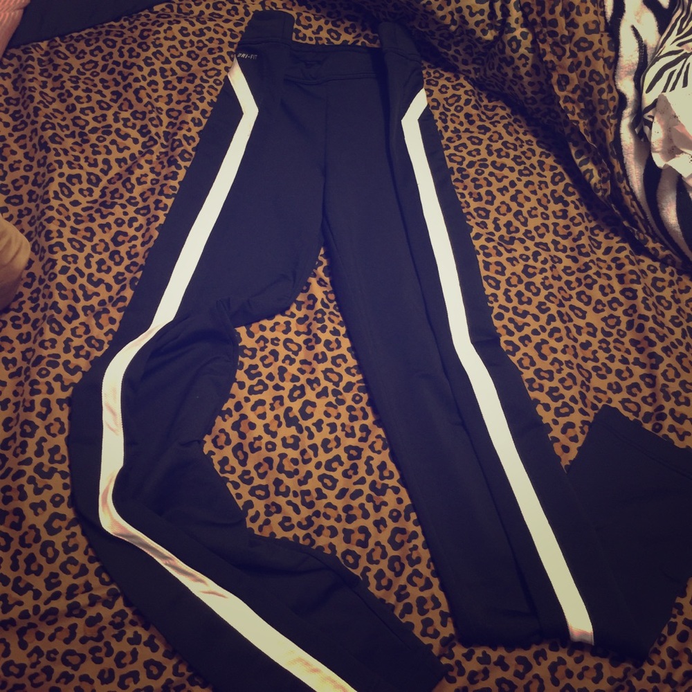✨ Nike Dri-Fit Pant ✨