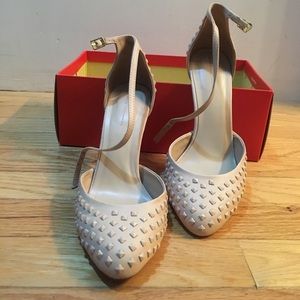 Zara nude heels Zara nude heels