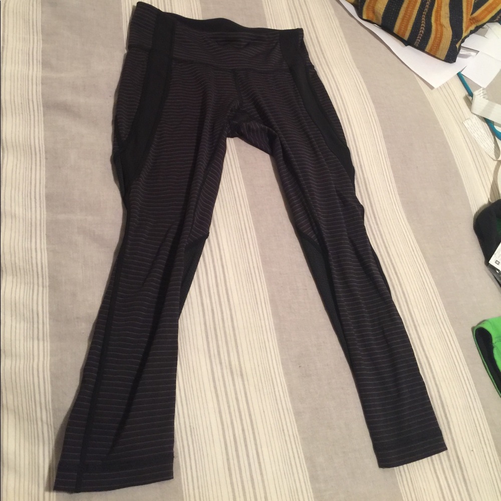 lulu size 6 silverscent crops