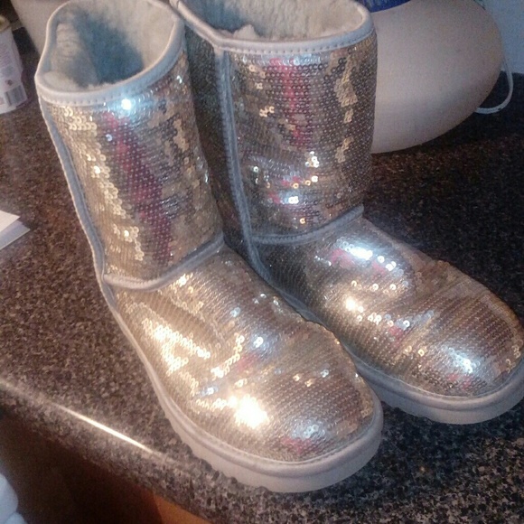 Gold sequin uggs - Picture 1 of 3