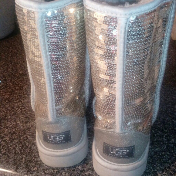 Gold sequin uggs - Picture 2 of 3