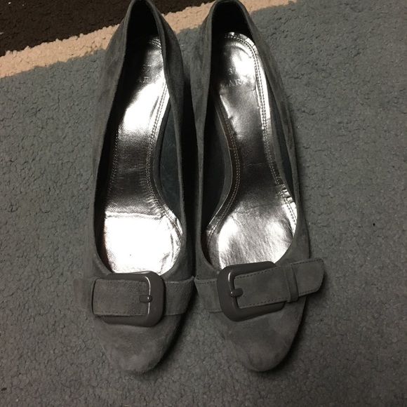 💥💕💕Host pic💕💕💥Zara grey suede wedge heel - Picture 2 of 5