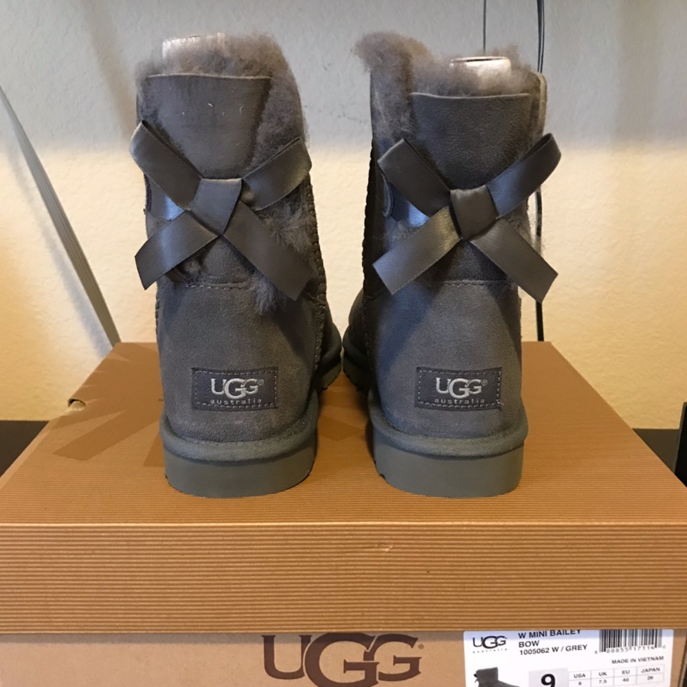 Mini Bailey Bow Ugg Boots