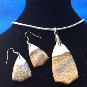 A Necklace and Earring set