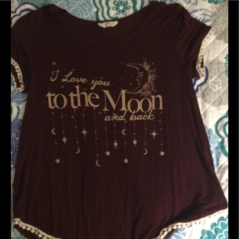 Maroon loose fitting shirt