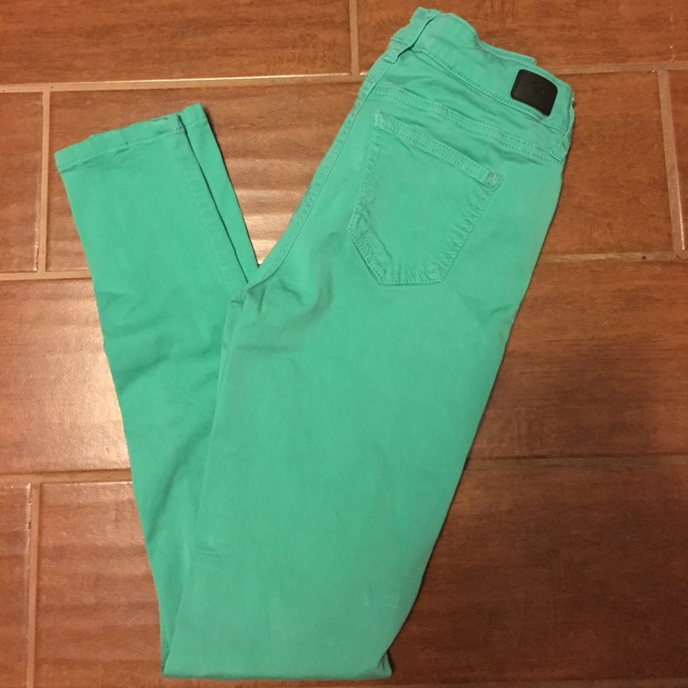 Celebrity pink skinny jeans