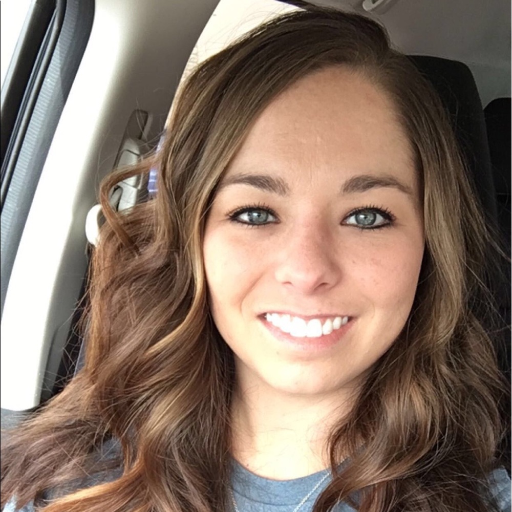 Meet your Posher, Tina