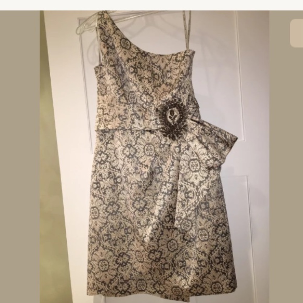  Kay Unger One Shoulder Pewter Damask Dress 6