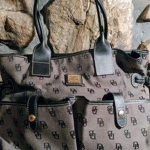 Dooney & Bourke large handbag signature canvas Dooney & Bourke large handbag signature canvas