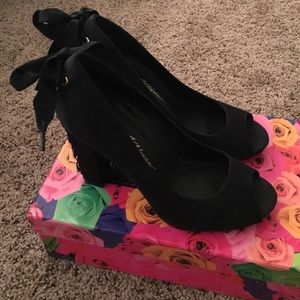 Beverly Feldman Black Satin Peep Toe Heels Beverly Feldman Black Satin Peep Toe Heels