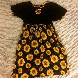 90s sunflower dress 90s sunflower dress