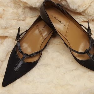 Tahari pointy toe black pumps Tahari pointy toe black pumps
