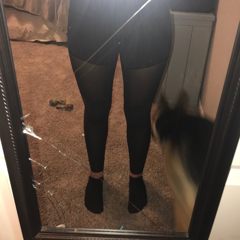 Lululemon Hot to Street Leggings