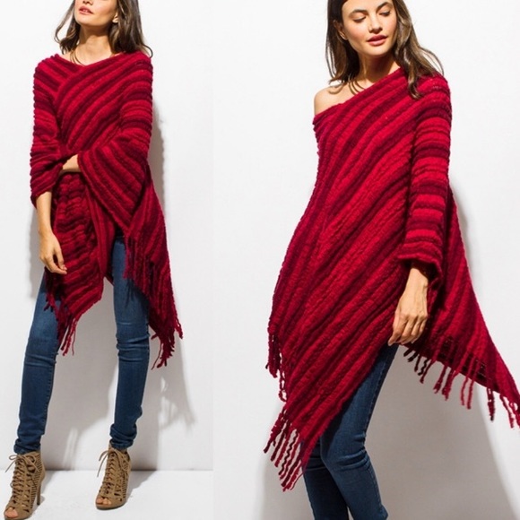 Sweaters - 💐 Super Soft Textured Red Poncho!