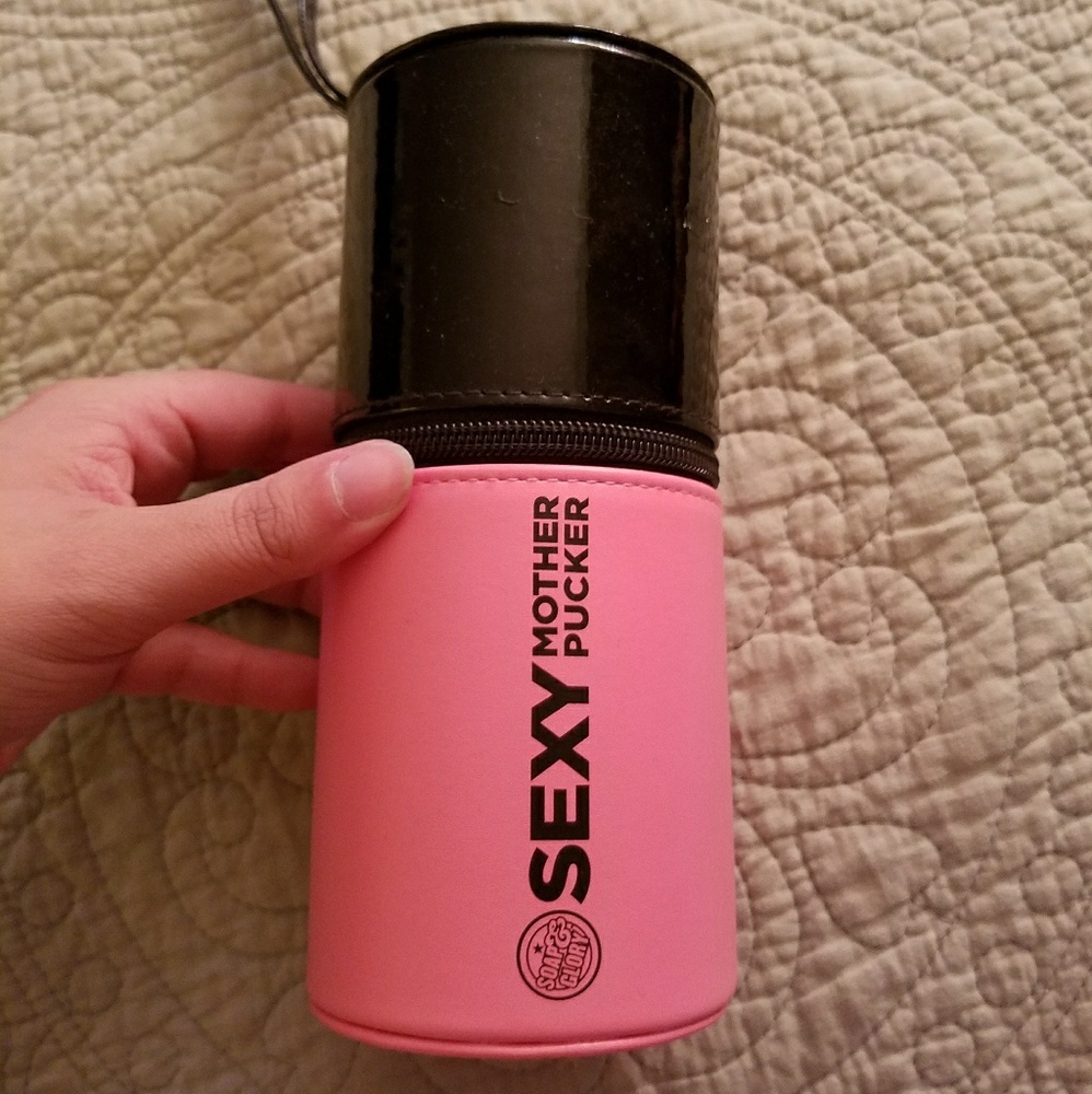 Cosmetic bag