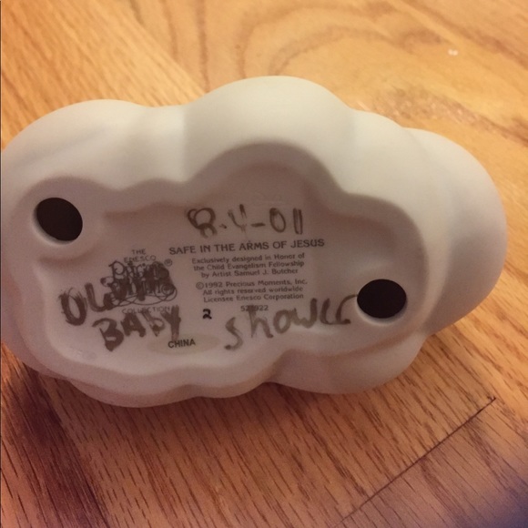 Precious moment " safe in the arms of Jesus" - Picture 2 of 2