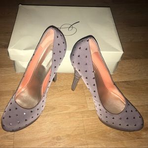 Ladies pumps