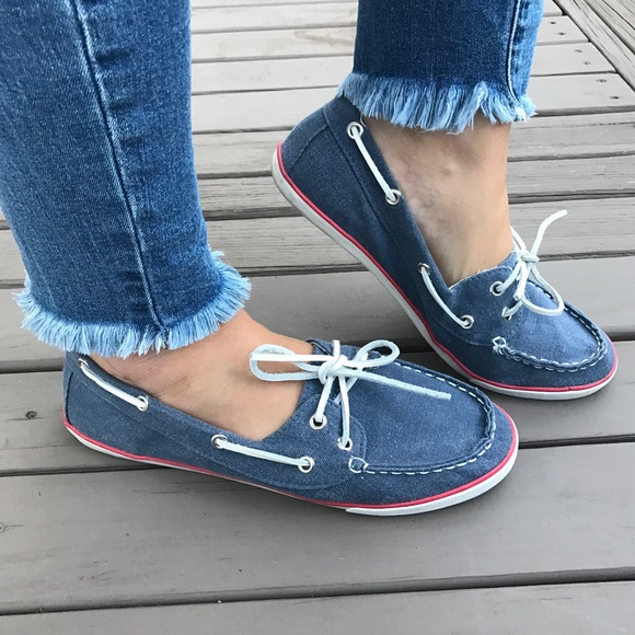 Chambray & Coral Boat Shoes - Picture 3 of 8