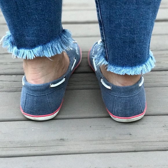 Chambray & Coral Boat Shoes - Picture 5 of 8
