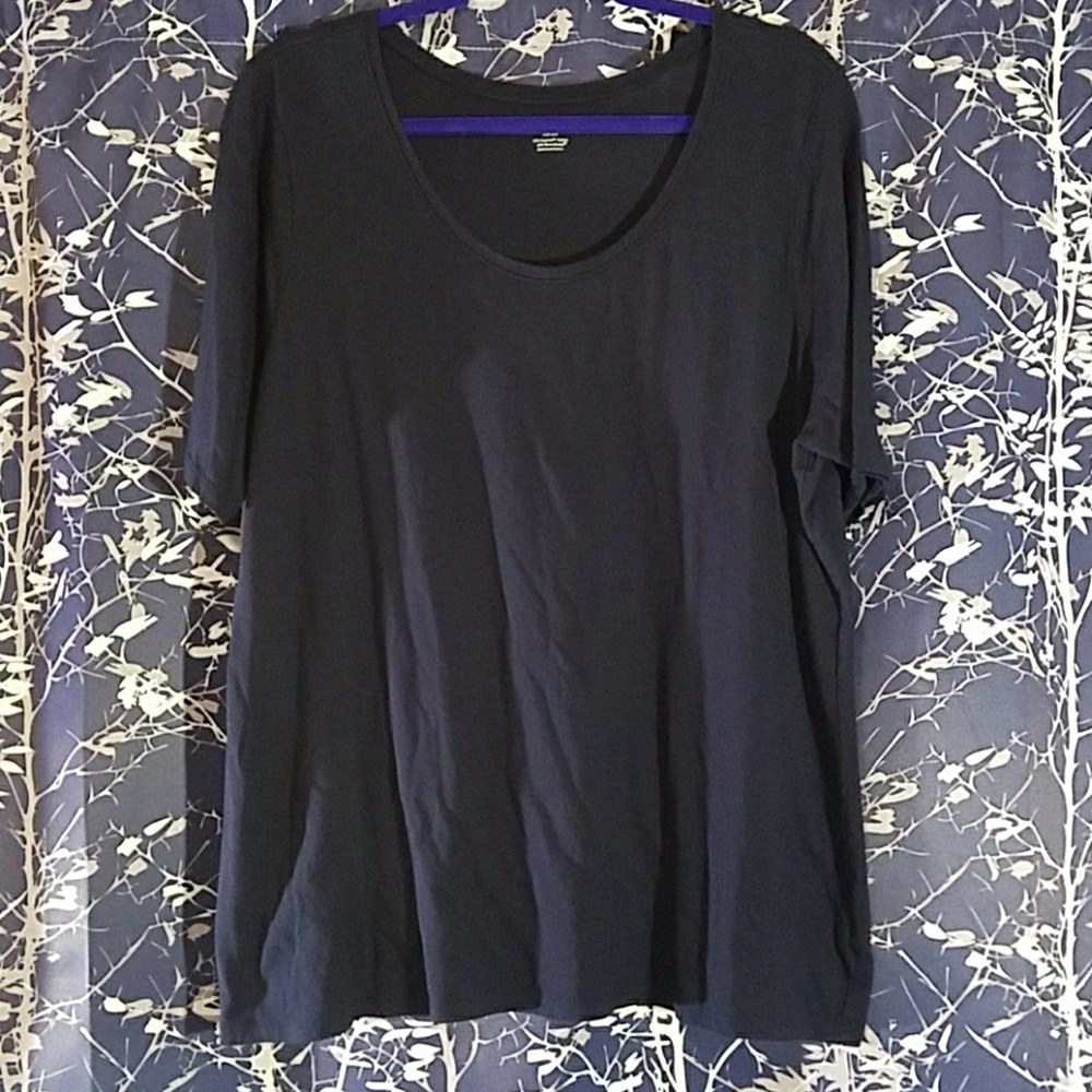 Lane Bryant 18/20 Tee Never Worn w/ FREE Necklace!