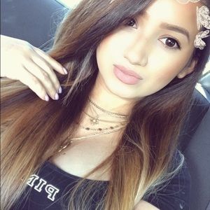 Meet your Posher, Nidia