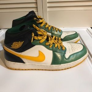 Air Jordan Retro 1 "Formidable Foes Supersonics"