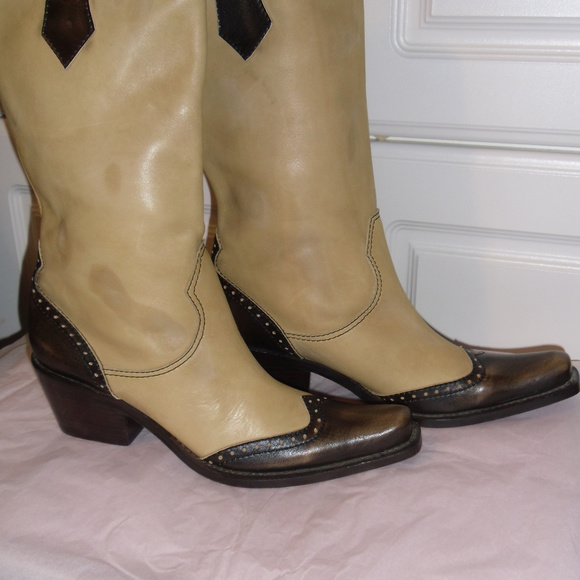 Jessica Bennett Western Cowboy Boots. - Picture 3 of 10