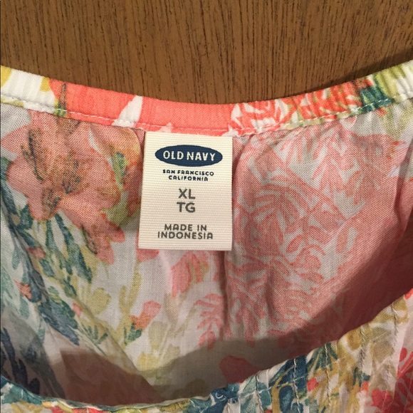 Light weight Old Navy Tank - Picture 4 of 5