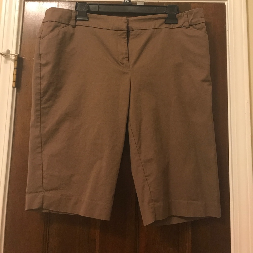 *** 50% in bundle Tan Colored Capris