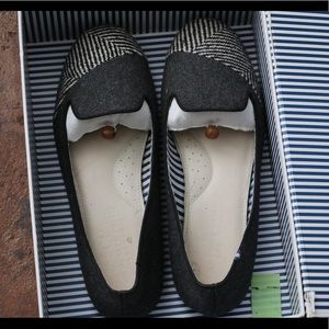 Charles Philip Shanghai Flats / Slippers