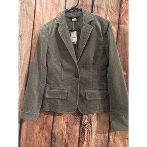 Brand new with tags! ✨ Forest Green J-crew Blazer Brand new with tags! ✨ Forest Green J-crew Blazer