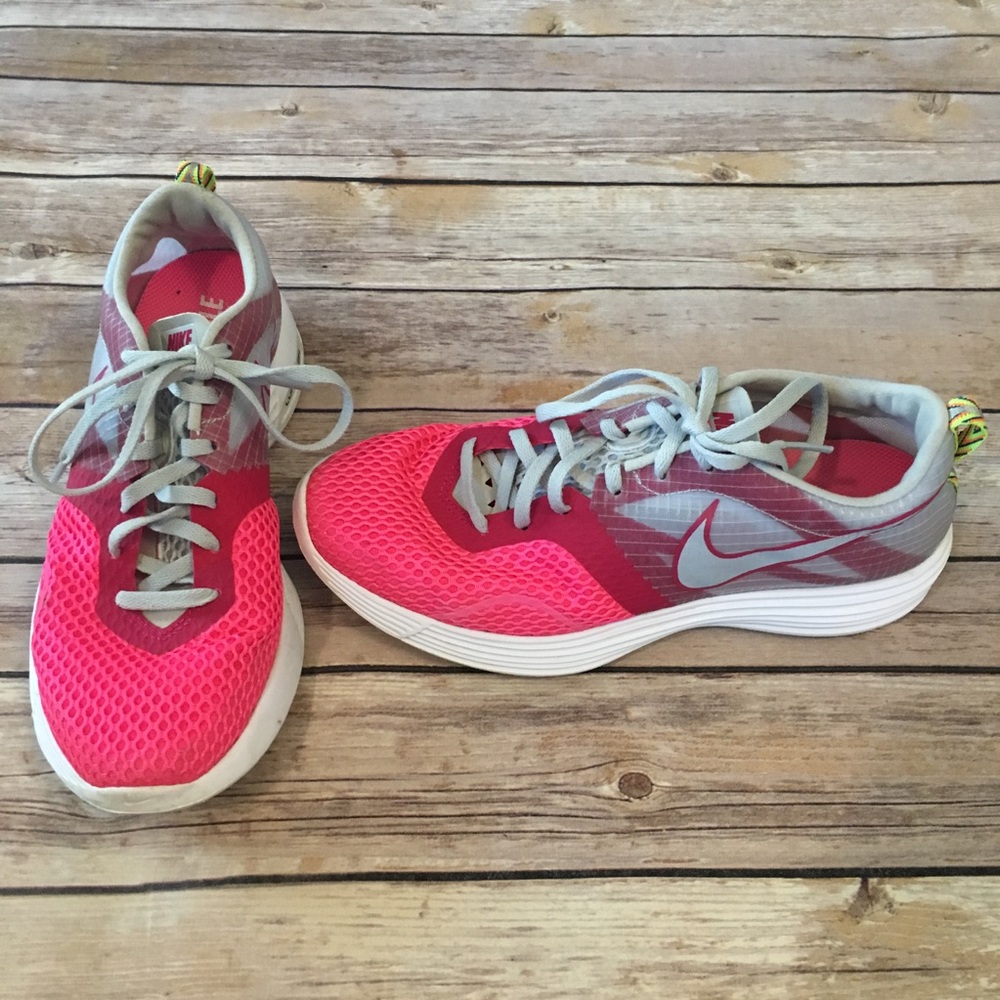 Nike FitSole size 7.5 Pink Running Shoes