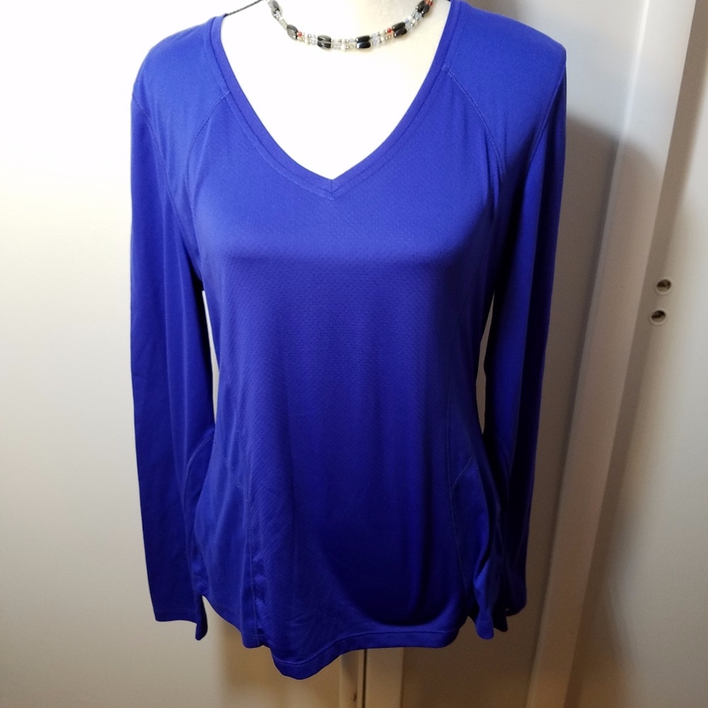 Old Navy Active Wear Long Sleeve Shirt in Blue - Picture 1 of 7