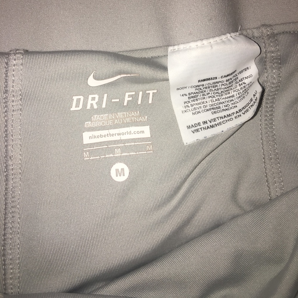 NIKE RUNNING SHORTS DRI FIT 🏋🏽‍♀️ - Picture 4 of 7